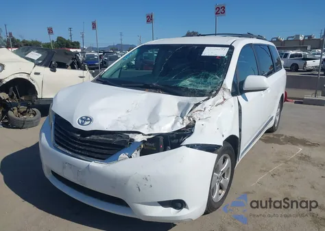 2014 Toyota Sienna Le V6 8 Passenger from USA, damaged, VIN 5TDKK3DC4ES515791